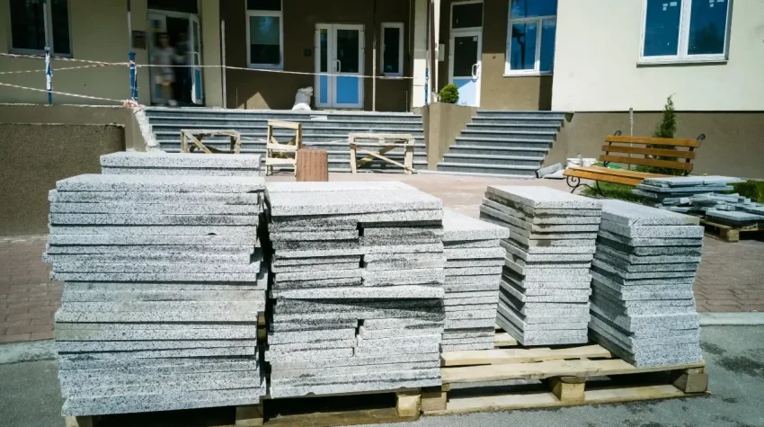 Строят ЖК, а про школы забывают: политолог предложил наказывать застройщиков, которые не держат обещания - «Уют и комфорт»